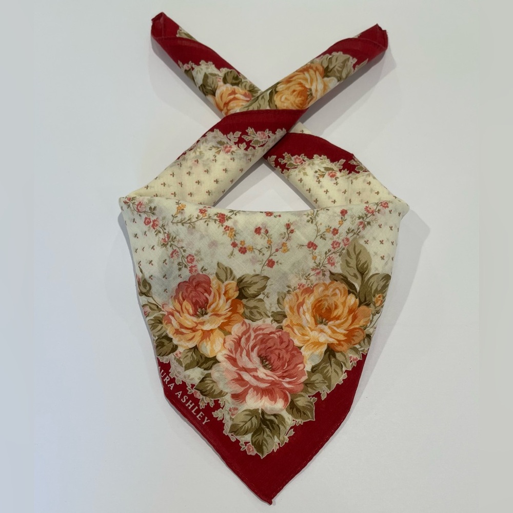 Handkerchief LAURA ASHLEY Vtg Woman Mini Scarf Floral Cotton Pocket Square 19”
